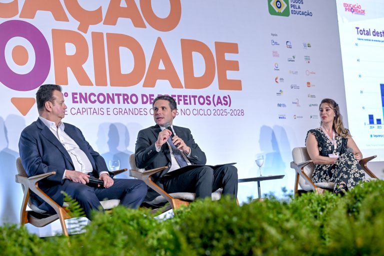 Motta afirma que pauta da educação continuará a avançar no próximo ano - Congresso em Pauta