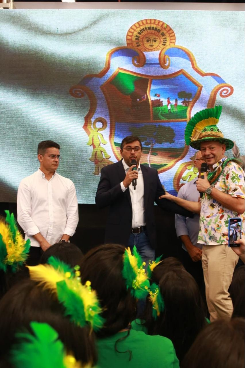 Governo e Prefeitura de Manaus assinam convênio para gestão e conservação de praças - Deixa eu te falar